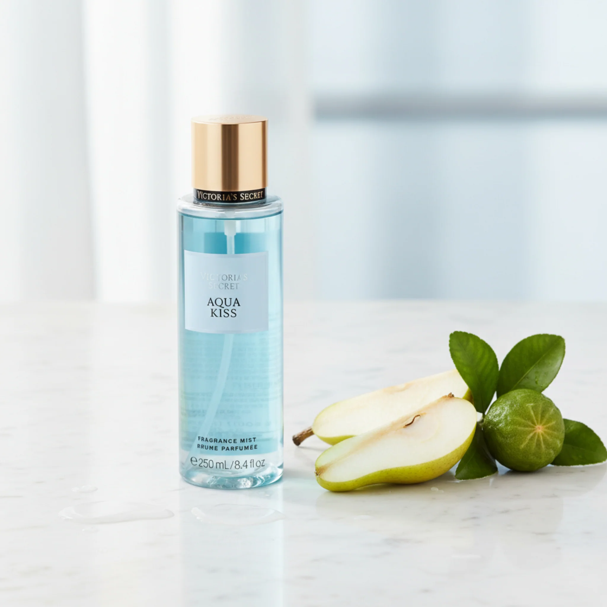 Victoria's Secret Aqua Kiss Fragrance Mist Spray for Women, 8.4 fl oz (250 ml) - Image 4